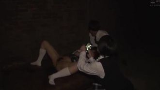 惡霸女孩追逐廢墟並獲得復仇中出！