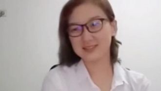 十个眼镜九个骚职业装斯文眼镜女白领兼职女主播网约纹身古惑仔炮友家里啪啪