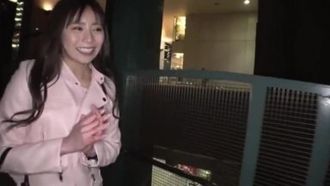 261ARA-372 【SEXの女神】23歳【パパ活で生きてる】りりかちゃん参上！愛人業で常に3、4人のパパを持つ彼女の応募理由は『愛人も楽じゃないんです