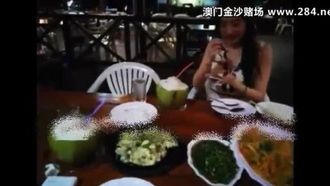176 giovani donne di Shenzhen vengono scopate appassionatamente al 25° piano di un hotel di Bangkok in un video integrale di sesso orale