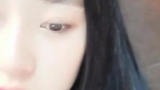 1996 年にダンスを学んだ超かわいい女の子、Luo Li はコンテンツなしで生放送を行い、ロックを解除してさまざまな斬新な姿勢を試すことができます