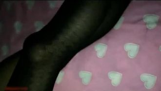 全網初公開 - 実録シリーズ5 - 美大出身のトップ美女がうっかり酔っ払って3着の服とストッキングで弄ばれてしまう 1回ヤル価値は絶対にない！ (1)