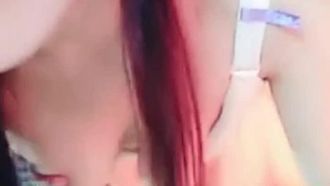 【国产做爱直播】骚气嫩妹户外随便勾引男人做爱
