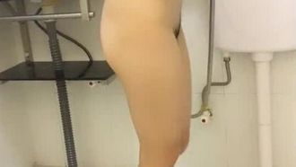 [Für viel Geld kaufen] Superschöne College-Studentin [Sang Sang]s Reise ans Meer, Blowjob, großer Schwanz, Masturbationstube, Sperma auf den Titten