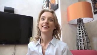 无论是颜值还是身材都太调皮了！在南美发现的！超级可爱正宗的黑辣妹和苗条美女与日本男人发生原始性行为！