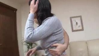 HEYZO  緒方千乃 後ろからヤル！～熟女のエロ尻にピンコ勃ち！～