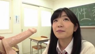 A little radical sex education! ? Female student's upside-down Irama experience! ! I can't help but feel it in the back of my throat and get horny from the pleasure of having my face smeared with her juices! ? Hold the big dick in your uterus and throat! !