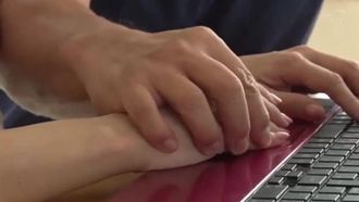 Die beste Schlangenzunge der Branche! ! Die lang erwartete erste Blowjob-Arbeit! ! Die Frau von nebenan ist süchtig nach Fellatio. Yuka Oshima