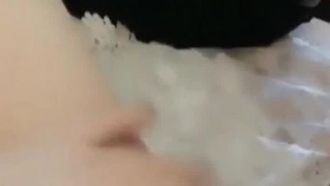 高額ボーナスと豪華プレゼントで女神級の美人アナウンサーが男性技師を誘惑してセックスしちゃいます