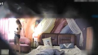 私の彼女がかゆいので、モーテルに連れて行ってセックスします。