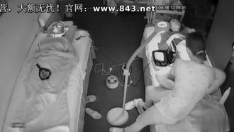 Видео с камеры просочилось?! Это была всего лишь эпиляция воском и удаление волос~, но нижняя часть тела была обнажена?!