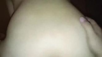 [남자친구의 시선] 36E 큰가슴 스튜어디스 연습생이 5성급 호텔에서 섹스하는데, 섹스할 때 큰가슴이 좌우로 흔들리는데, 뒷모습을 보면 이렇게 격렬하게 사정하는 게 어때요?!