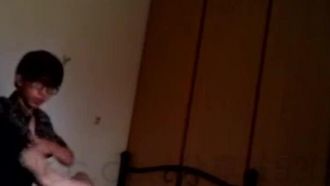 Una giovane coppia ha litigato ferocemente a letto~ Volevano solo farsi un selfie come souvenir~ Il video è trapelato?!