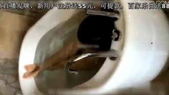 Bathtub War 520 Young Woman のフルバージョンはとてもセクシーで、会話は超卑猥です