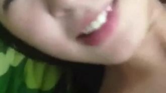 [¡¡No puedo ser la única que lo ve!!] ¡¡Se filtró una chica súper linda de primer año de la Universidad Normal de China. Estaba muy emocionada al principio, pero luego gritó: ¡¡Duele~duele~no más~~ ~