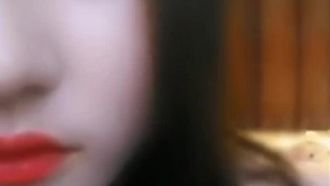 자화상과 섹스 쓰리섬, 뭘 하고 있는지 알 수 없는 누나와 여동생
