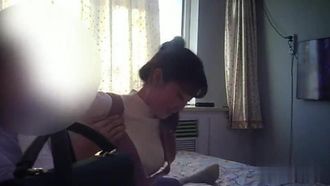[오늘의 시그니처!] 친구의 아내를 놀린 것은 물론, 대학교 2학년인 딸까지 놀렸다.