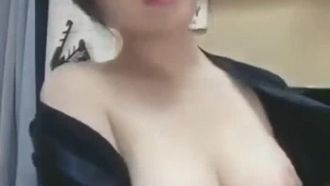 私も脱いでますが、共有しているのは女の体です～1
