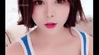 Das Baby der heißen Live-Übertragungsmoderatorin Mina Jiang explodiert ins Meer! 21 Stunden pornografische Videos durchgesickert...(4)