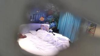 小美人鱼梦碎 海洋主题砲房情侣激战影片流出