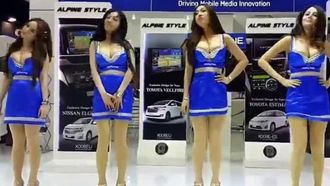 [Südostasien] Autoshow-Models springen auf ihre Brüste und fallen fast heraus!!