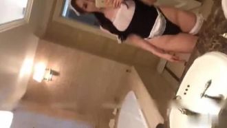 [Tres puntos sin censura] Se filtró el video secreto de la modelo de pechos grandes Zhou Yanxi y el cuidado de un hombre rico ... Cinco conjuntos de atuendos sexys para complacer a su padrino en un viaje a alta velocidad 2