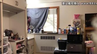 ¡Filman en secreto la vida en el dormitorio de la compañera de cuarto de una chica extranjera! Levantar la ropa cosa hermosa que nunca había visto antes... asiática ~ Ya terminé