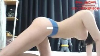 [Corea] Non ho mai visto nessuno così sexy. Il suo seno sembra almeno F o superiore.