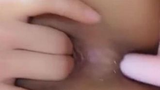 Die süße und schöne Moderatorin Lacus hat eine rosa Muschi und einen erhobenen Hintern ~ eine Höhepunkt-Squirting-Show mit Requisiten ~ nicht verpassen (4)