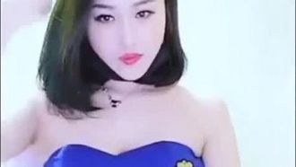 空姐孫瑩瑩下班兼職情色主播~一回家就開腿自慰!!