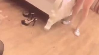 性福主播约了两个酒店妹一起空中直播~