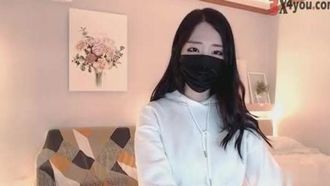 [대한민국] 알고 보니 앵커는 샤오신 팬이었습니다!! 핫걸 앵커가 직접 대형 샤오신 인형을 이용해 섹스를 했어요~
