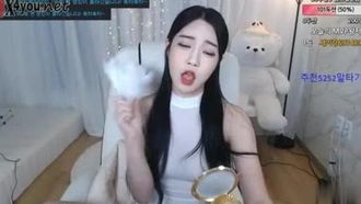 [Südkorea] Ein einheimisches Mädchen zieht ihre Kleidung aus und plaudert ~ Das Einzige auf der Welt ist, mit ihren Brüdern zu plaudern ~