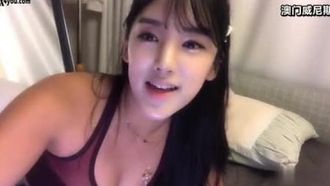[한국] 핫걸 앵커의 깊은 경력라인 공개~침대에 누워 대화 나누기~