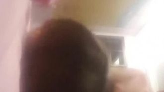 [Student Girl Series] Ein süßes Mädchen aus der Rundfunkabteilung ~ Ein Sexvideo mit ihrem Freund ist durchgesickert!! Ihre unschuldigen und süßen großen Augen sind faszinierend ~