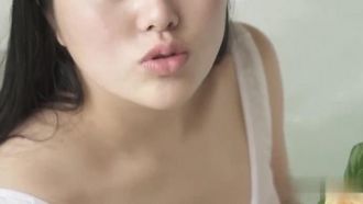 純潔小模娜露身形肉感挺可愛