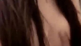 È stato recentemente rivelato che una bellezza di una certa scuola di recitazione domestica è stata diretta da un regista perché è la migliore. Ha un corpo di prim'ordine e coppe B, e le sue emorragie dal naso sono state causate dal guardarle