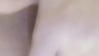 身材很棒的漂亮妹子紫薇大秀叫声淫荡很是诱惑