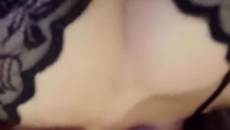 Video di seduzione selfie della dea con corpo caldo e seni grandi, che mostra viso, seno e figa, altamente raccomandato