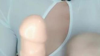 Little Cute Platform (anciennement Kawaii) a une belle présentatrice de beauté Chen Xiaomi 1112, une émission de masturbation. Elle a également une bonne silhouette. Elle s'assoit et insère une tige de masturbation, ce qui est très tentant.