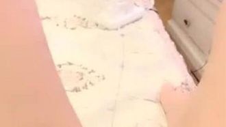Die Live-Show „Little Cute Platform“ (Original Kawaii) ist ein wunderschönes Mädchen, Mi Dou 1107, mit einem schlanken Körper und einer rosa Muschi, sehr attraktiv