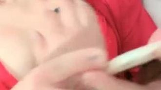 La nuova conduttrice della piccola e carina piattaforma (ex Kawaii), Jiangsu Tanhua 1104, ha un grande spettacolo di trasmissione in diretta. La bella ragazza, Fan, ha una figa rosa e senza peli, che è molto attraente.