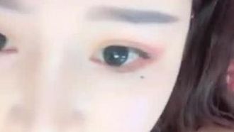 小可爱平台(原卡哇伊)高颜值美女主播杏树纱奈奈收费自慰大秀身材也好棒激情自慰十分诱人