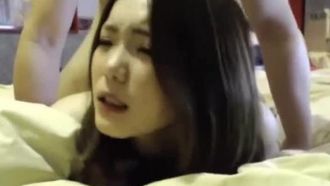 [¡Reconoce tu cara!] Mira a la chica bonita con buena piel, qué inocente y seductora es su expresión cuando la follan ~ Sin código