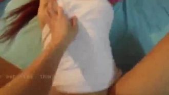 Uma mulher com corpo gostoso, até a bucetinha fica muito confortável para foder