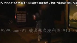 神人教你如何在路边搭讪美女 并带回饭店啪啪啪"