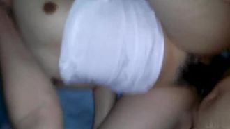 Meu pau empurrou direto para dentro do ventre da deusa.