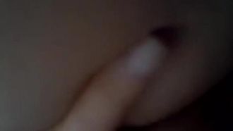 18岁小妹自拍奶子和鲍鱼发育比很多女孩健全!