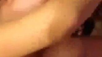 [Riconosci la tua faccia!] È trapelato un video di sesso tra un'attrice tailandese e un uomo ricco, e le sue due palle continuavano a tremare~