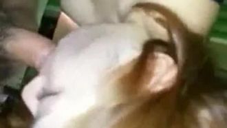 Selfie sexuel avec une bombasse blanche